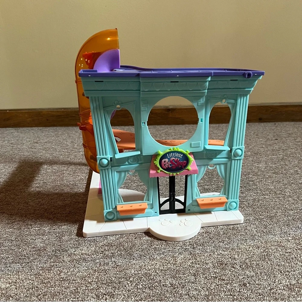LITTLEST PET SHOP PARTIAL STOREFRONT